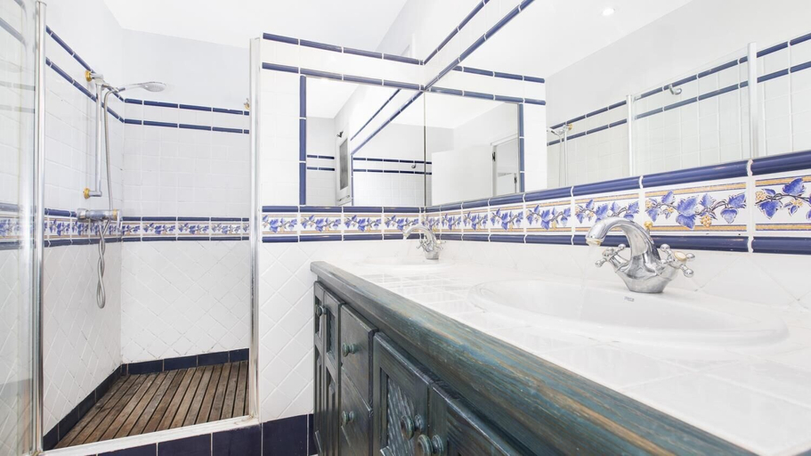 Room 5, Villa Cuba in Llafranc, Girona