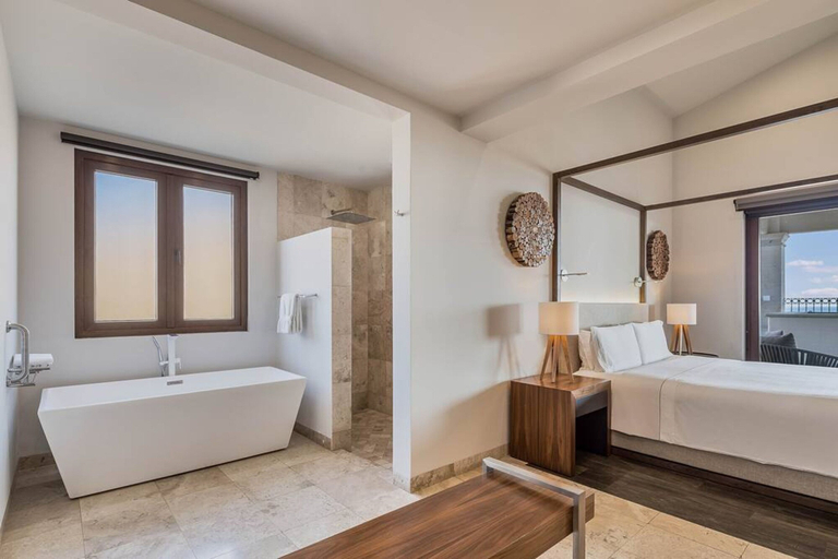 Room 2, Three Bedroom Residence, La Paz