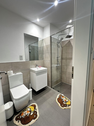 Bathroom 4, Serenity luxury studio loxwood, Accra