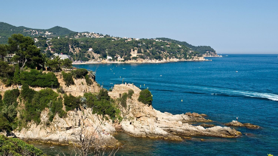 Room 2, Castanyer in Lloret de Mar, Girona