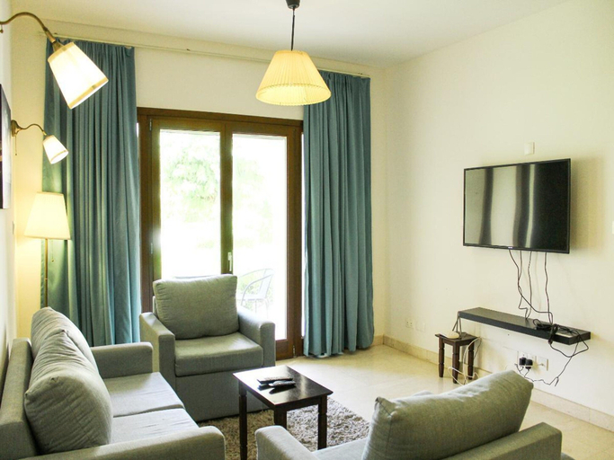 Room 5, Charming 2-bedroom Marina Getaway, Taqah