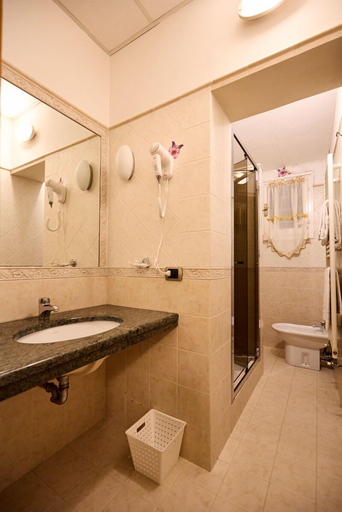 Bathroom 4, HOTEL PARADISO, Bologna