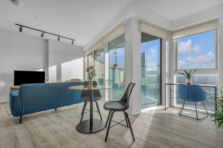 Others 3, MySquare Modern Two Bedroom Flat in North Acton close to Ealing, London