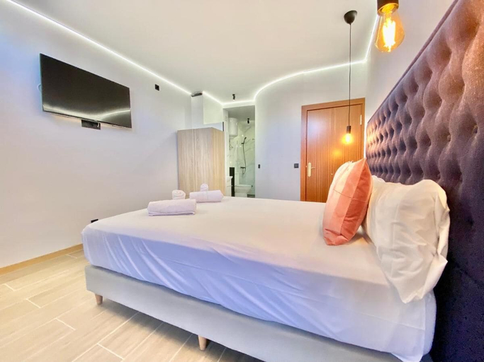 Bedroom 5, Montera Center Madrid, Madrid