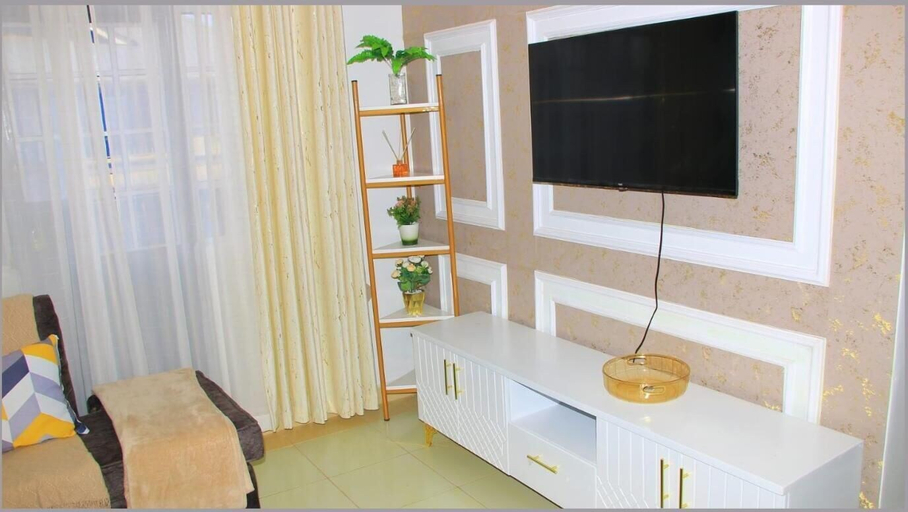 Living area 3, Stunning 1-bed Apartment in Thome Nairobi Kenya, Roysambu