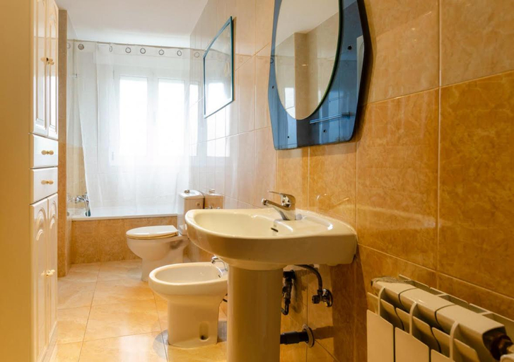 Bathroom, Hostal El Pozarron, Madrid