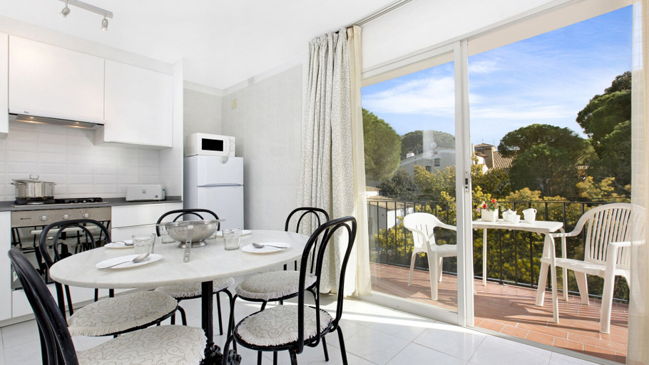 Room 4, Ancora 14 B-1 in Llafranc, Girona