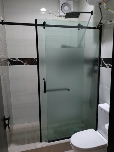 Bathroom 5, MacDestly Hotel, Port Harcourt