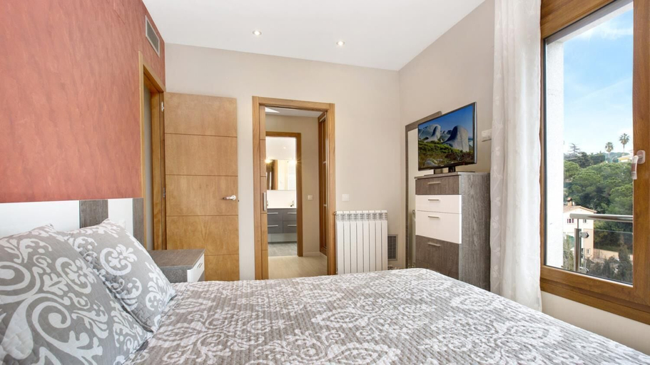 Room 5, Paulina in Lloret de Mar, Girona