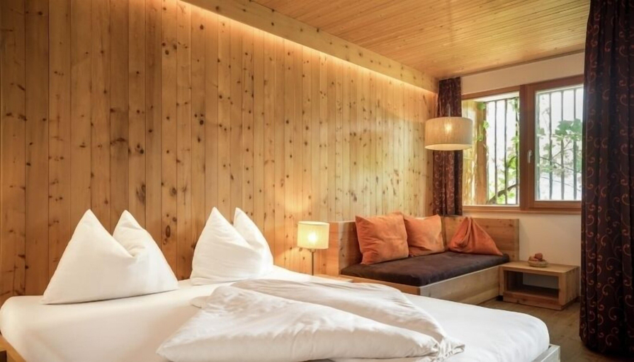 Bedroom 3, Biohotel theiner's garten, Bolzano