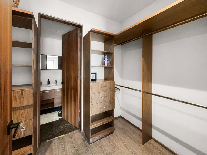 Room 3, 20-202 Elegant 2br-roma Norte Parking 24-7 Security, Mexico City