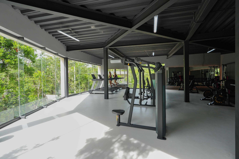 Room 4, Beautiful Jungle Loft With Rooftop Pool and Gym, Cozumel