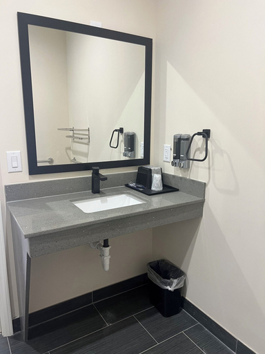 Bathroom 4, Elite Inn & Suites, Houston