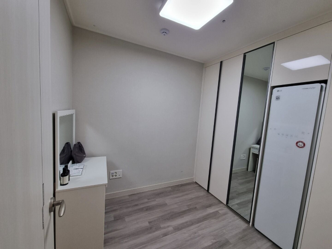Bathroom 4, Sky Castle, Yangju