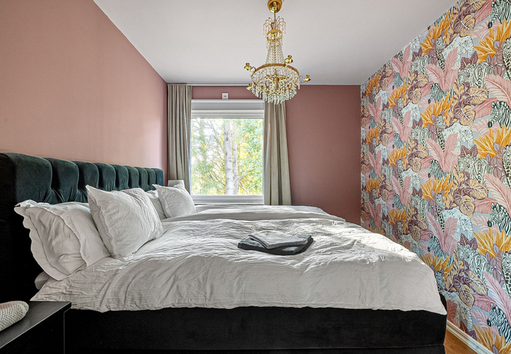 Room 4, Modern Villa With Jacuzzi, Huddinge