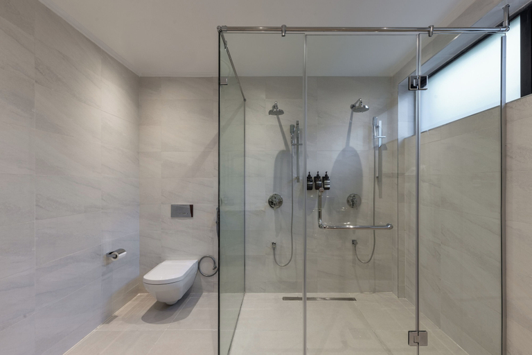 Bathroom 4, Pax Manor Muthaiga, Westlands