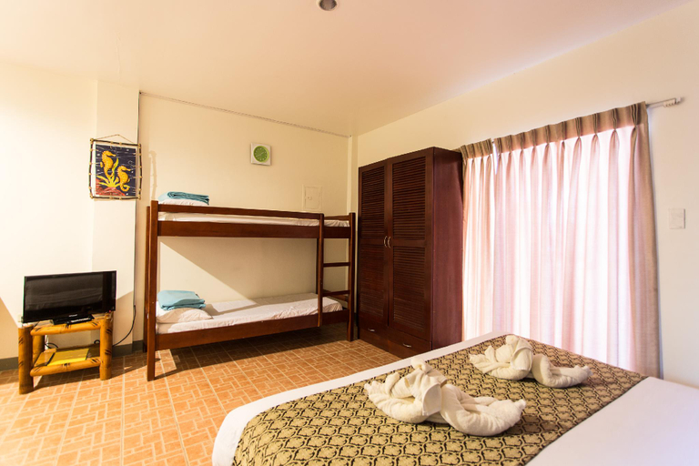 Bedroom, Conrada's Place Hotel y Resort, Panglao