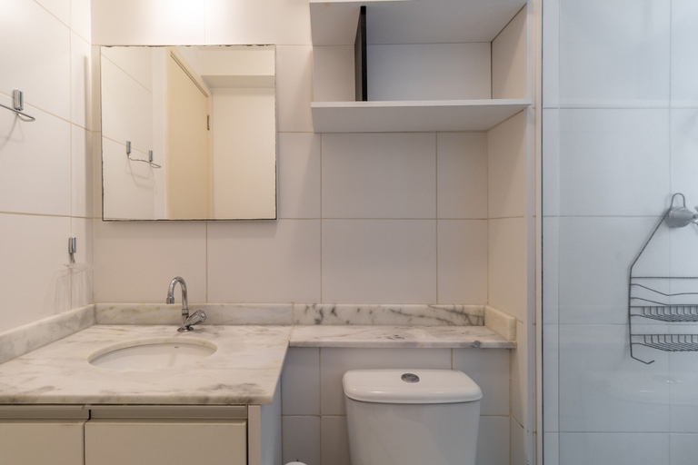 Room 2, Av0709 in S o Paulo, São Paulo