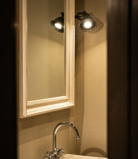 Bathroom 5, Il duomo suites, Lucca