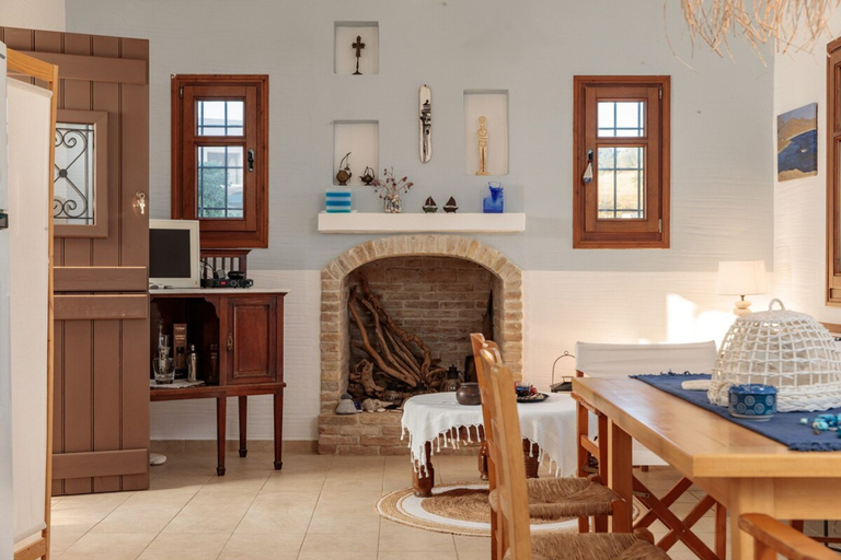 Room 2, Apiliotis Sunrise Beach Villa, South Aegean