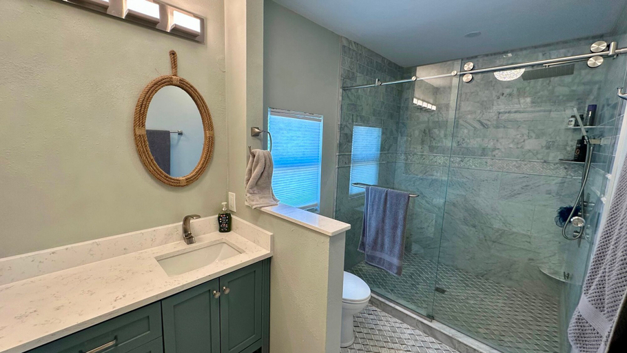 Room 4, Lagoon Getaway in Fort Myers Beach, Lee