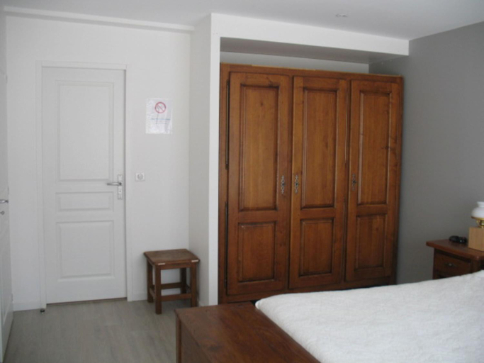 Bedroom 2, CAMPAGNE et FORET, Yonne