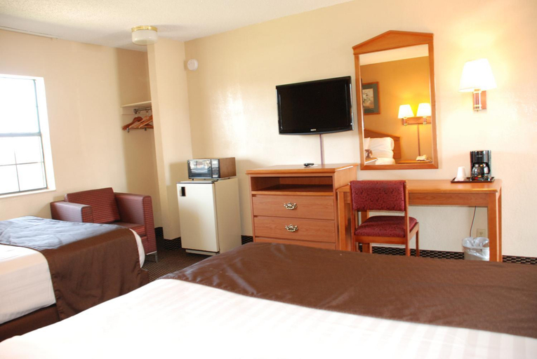 Bedroom 2, Apple Tree Inn, Smith