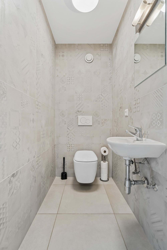 Bedroom 2, Central Lux 2BR Apt with City Views & Balcony, Luxembourg