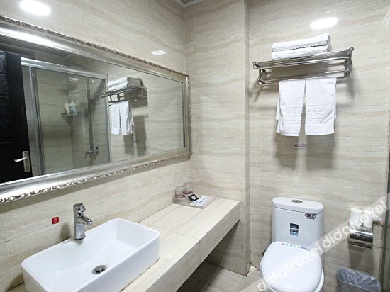 Others 5, Water Hotel, Shiyan
