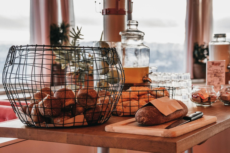 Food & Drinks 4, GALAAXY Mountain Hostel, Surselva