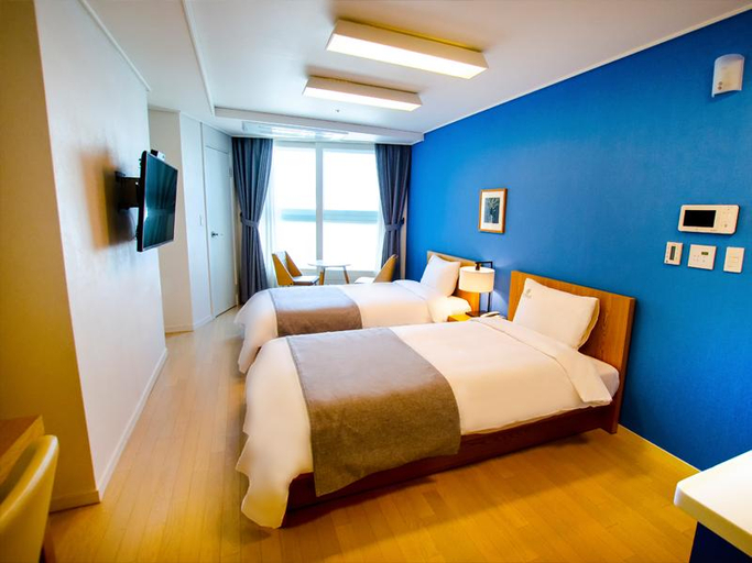 Bedroom 4, Plea De Blanc, Haeundae