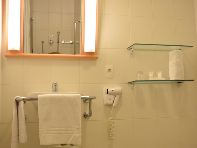 Bathroom 3, Regency Barra Hotel, Rio de Janeiro