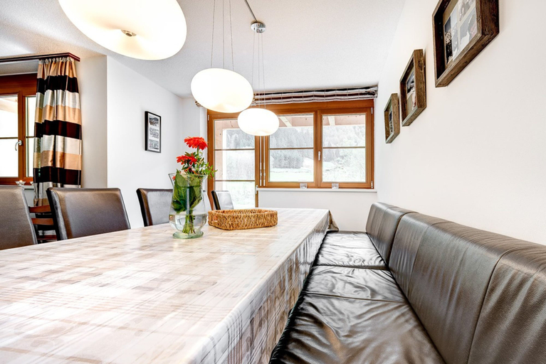 Room 5, Gartenferienwohnung Ski In, Bludenz