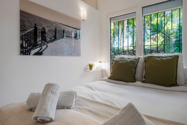 Room 5, La Alcazaba Sleek Apartment in Marbella - Ref M48, Málaga