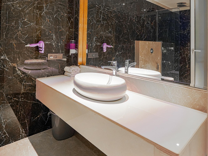 Bathroom 4, Luxe Stayz Signature , Amritsar