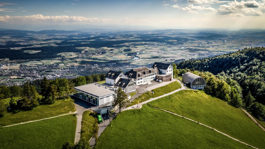 Hotel Weissenstein, Lebern