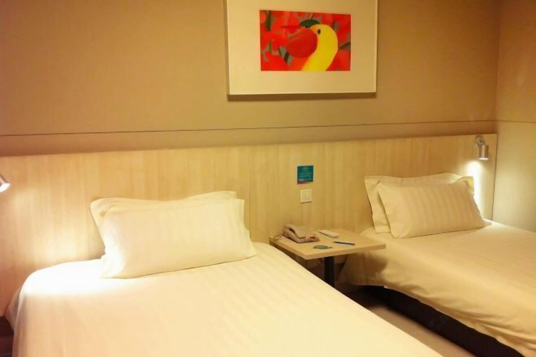 Bedroom 4, Jinjiang Inn (Beijing Wangfujing), Beijing