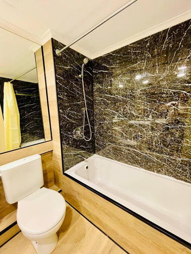 Bathroom 4, C Tower Apartments