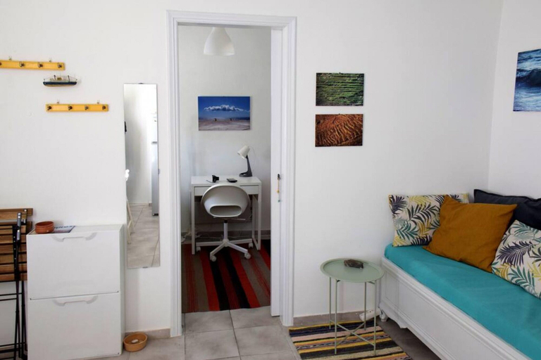 Room 2, Amberi Tinos in Panormos, South Aegean