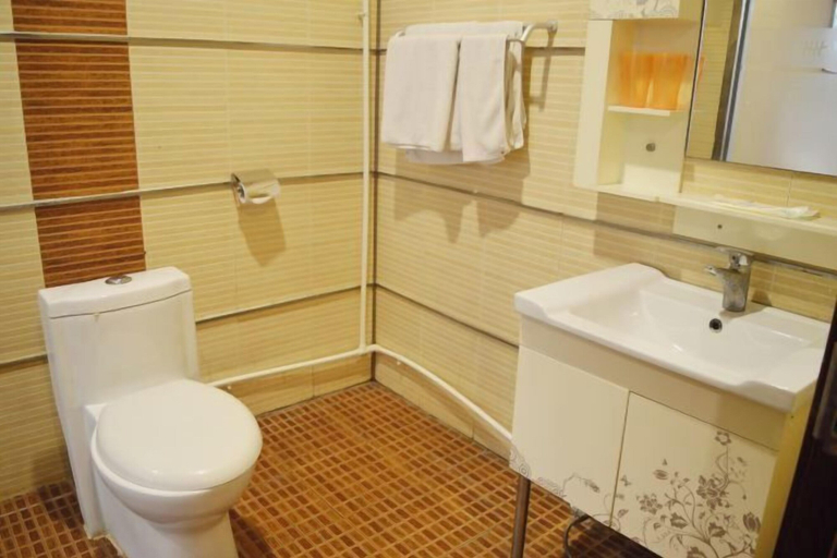 Bathroom 3, Binle Business Express Hotel, Shijiazhuang