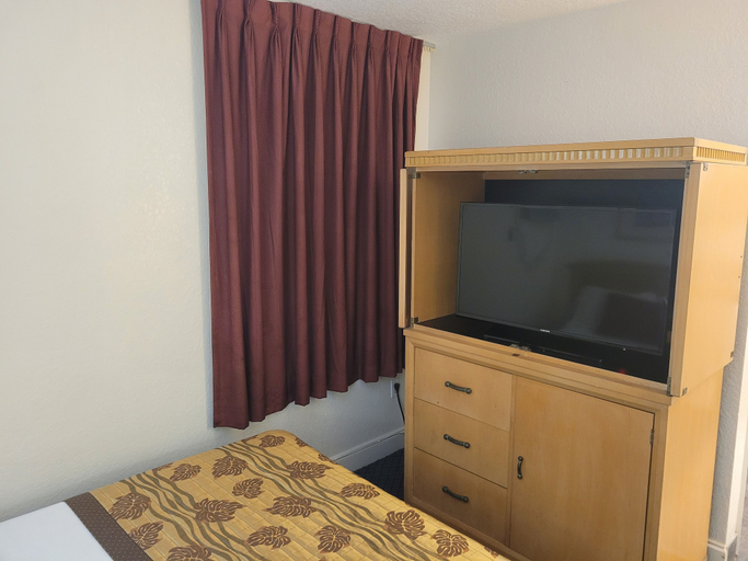 Bedroom 2, Queens Lodge Motel, Palm Beach