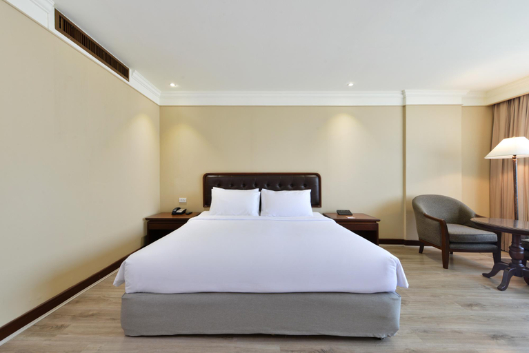 Bedroom 8