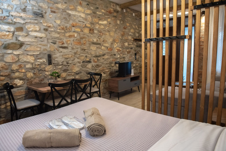 Room 5, The Lake House Angeliki, Thessaly