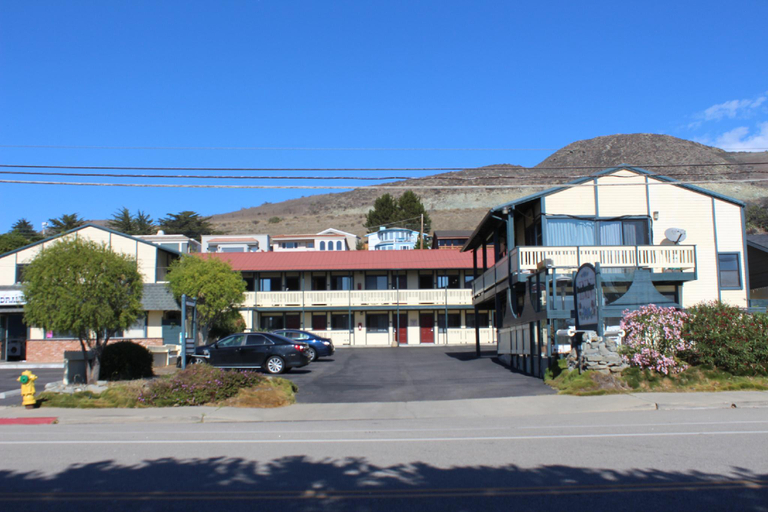 Exterior & Views 1, Beachwalker Inn, San Luis Obispo