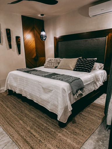 Room 5, Luxury Penthouse w Jungle Views, Cozumel
