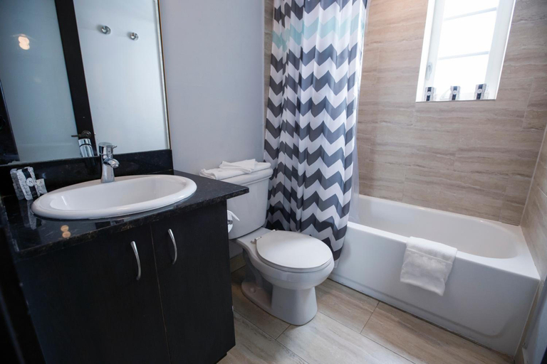 Bathroom 4, Lincoln Arms Suites, Miami-Dade