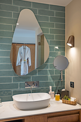 Bathroom 3, MINOS AMBASSADOR SUITES SPA, Crete
