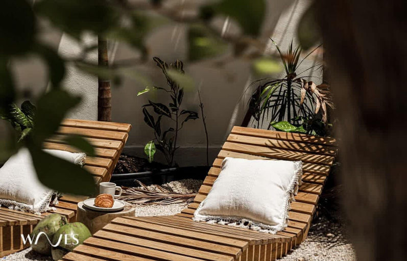 Room 4, Exclusive Apt w Private Pool Surround Speakers, Cozumel
