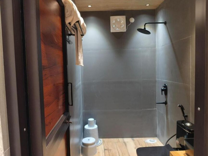 Bathroom 4, Anupraas Resort, Garhwal