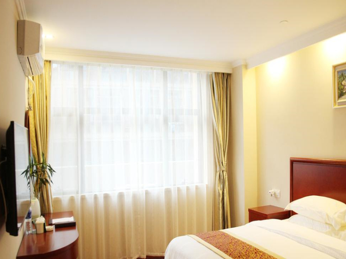 Bedroom, GreenTree Inn Langfang WenAn Limin Street Second Middle School Express Hotel, Langfang